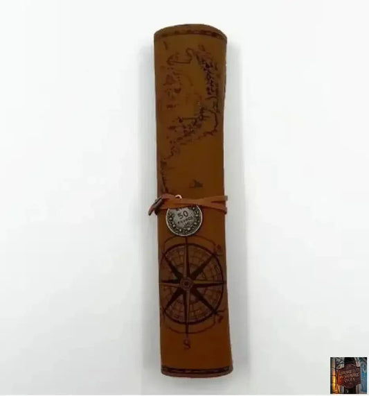 Trousse façon cuir - forme originale - © 2026 Le Grimoire Ancien