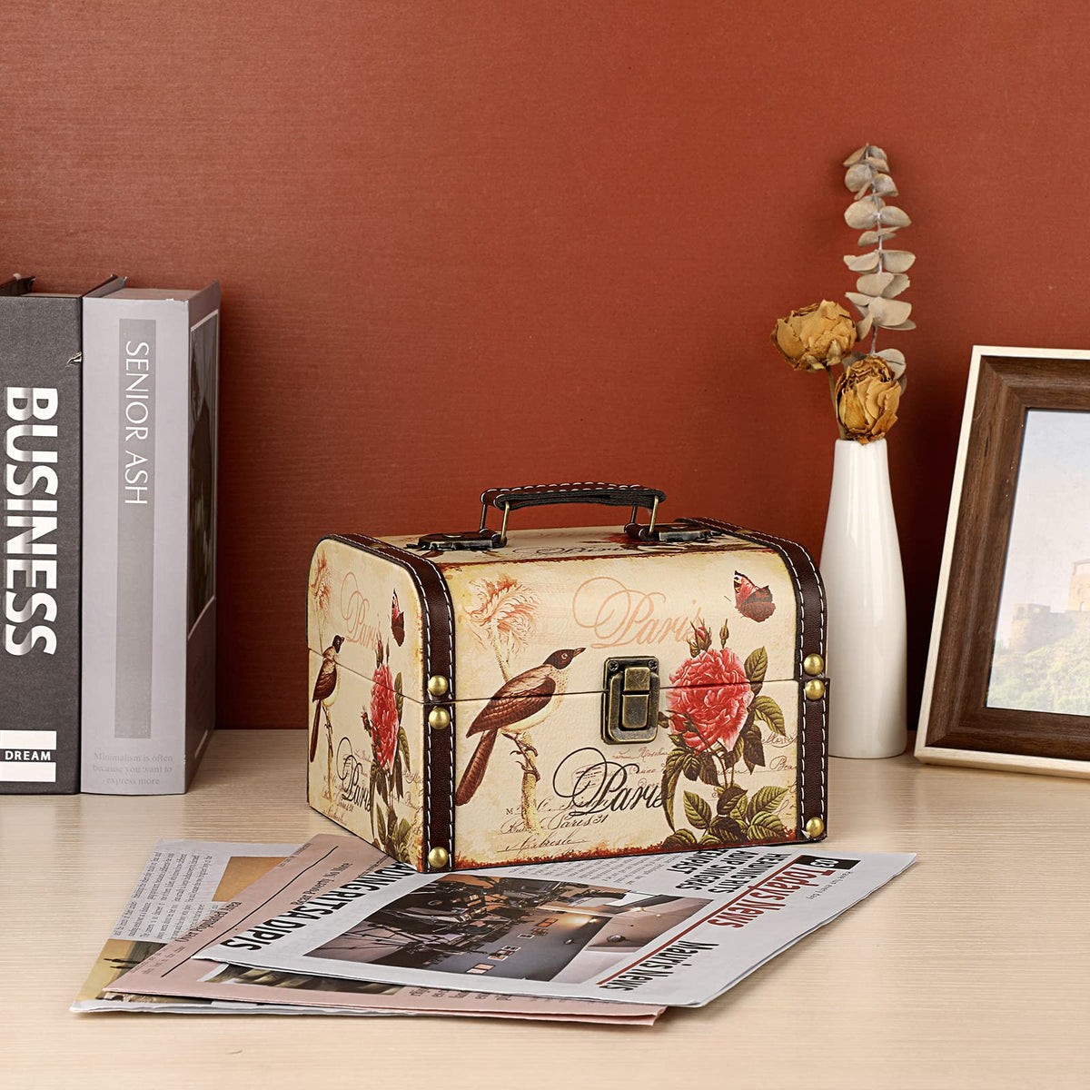 Coffret au trésor rétro en bois et similicuir – Papillon