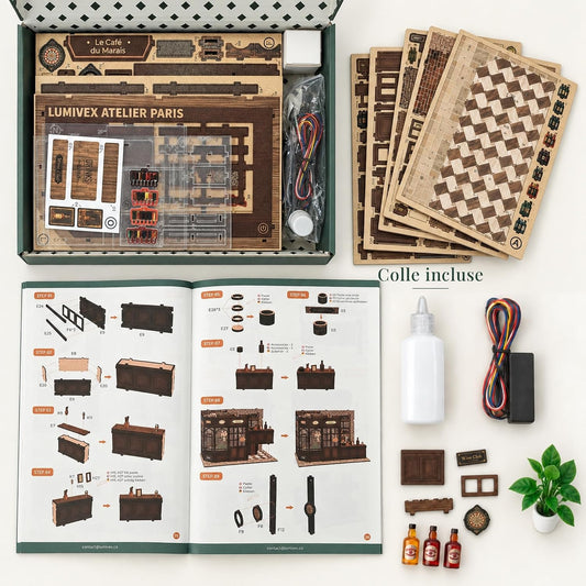 Book nook Le Café du Marais – Maquette en bois avec éclairage LED