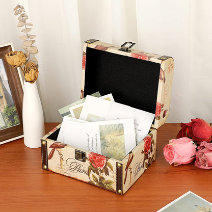 Coffret au trésor rétro en bois et similicuir – Papillon