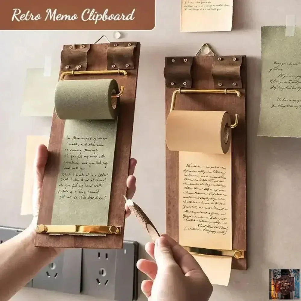 Bloc-notes en bois de style rétro - © 2026 Le Grimoire Ancien