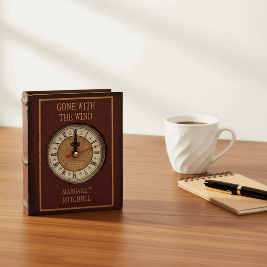 Boîte de rangement décorative en forme de livre vintage avec horloge — Rouge - © 2026 Le Grimoire Ancien