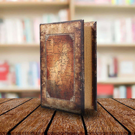 Boîte décorative en forme de livre vintage — Compartiment secret, bois & cuir PU - © 2026 Le Grimoire Ancien