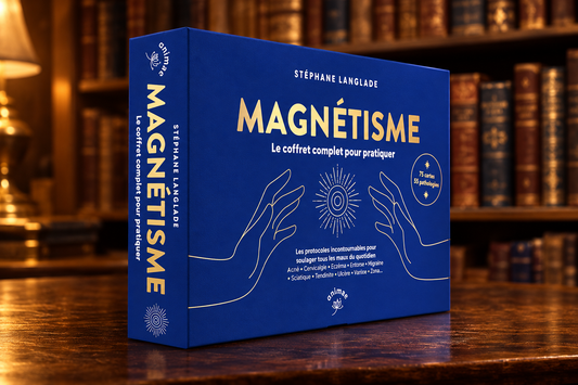 Coffret Magnétisme sur un fond de bibliothèque chaleureuse