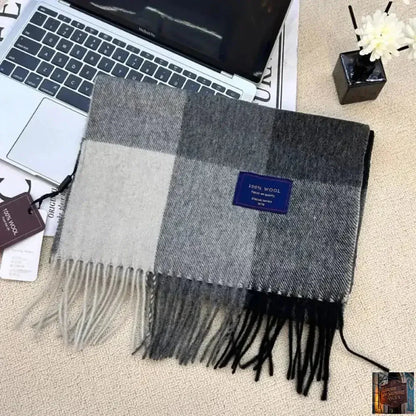 Echarpe 100 % laine pour Homme - © 2026 Le Grimoire Ancien