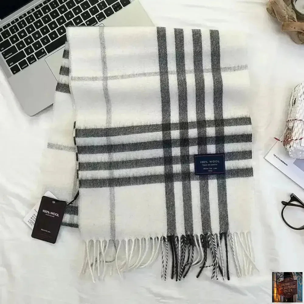 Echarpe 100 % laine pour Homme - © 2026 Le Grimoire Ancien