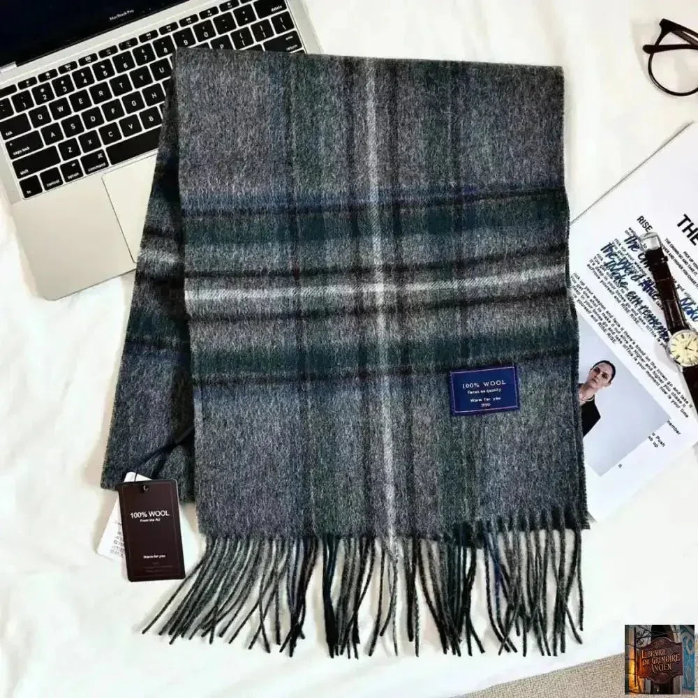 Echarpe 100 % laine pour Homme - © 2026 Le Grimoire Ancien