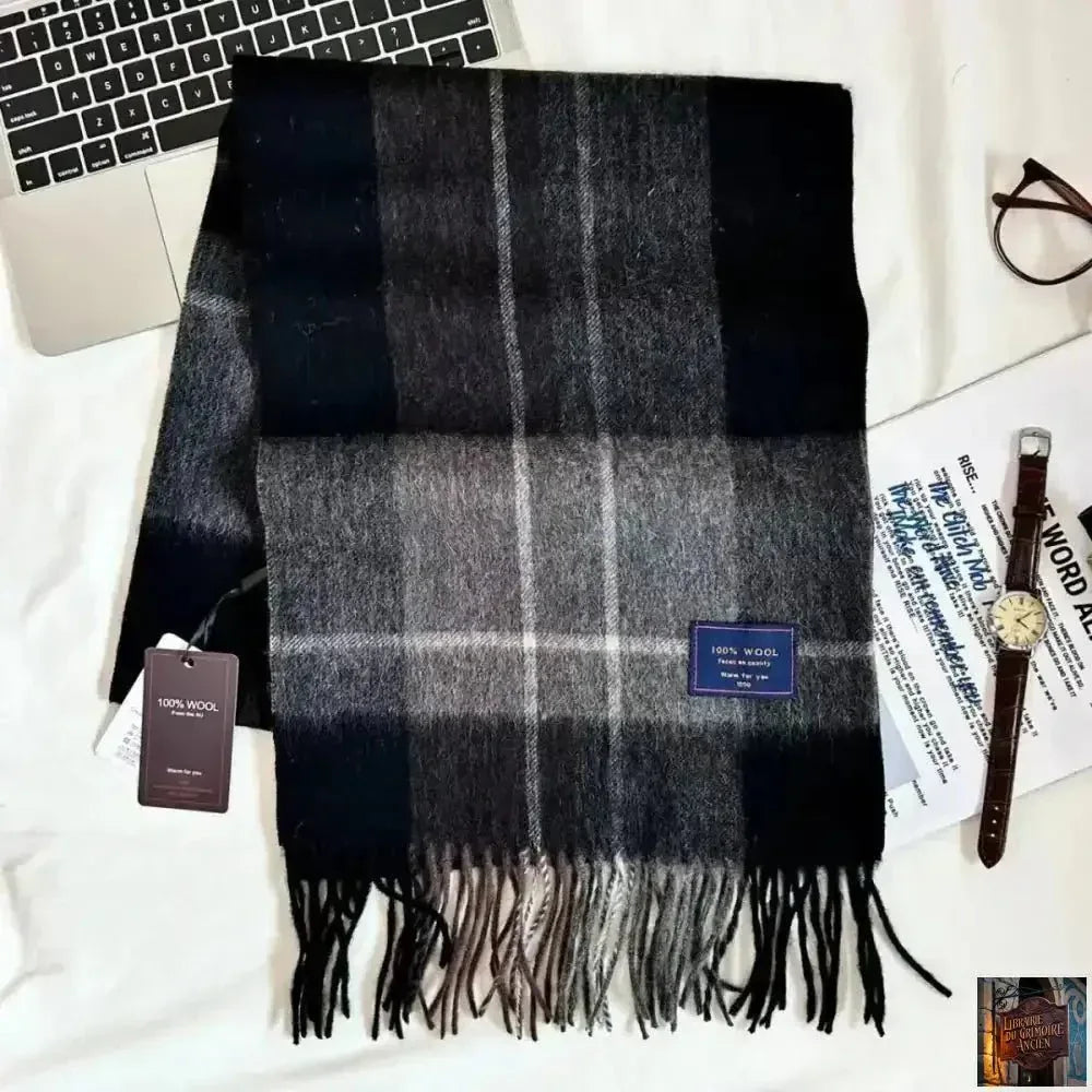 Echarpe 100 % laine pour Homme - © 2026 Le Grimoire Ancien