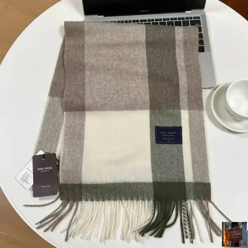 Echarpe 100 % laine pour Homme - © 2026 Le Grimoire Ancien