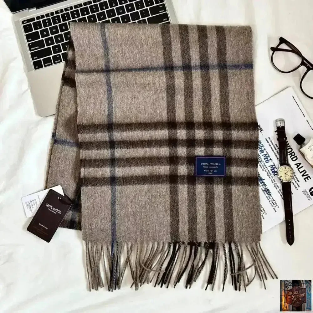 Echarpe 100 % laine pour Homme - © 2026 Le Grimoire Ancien