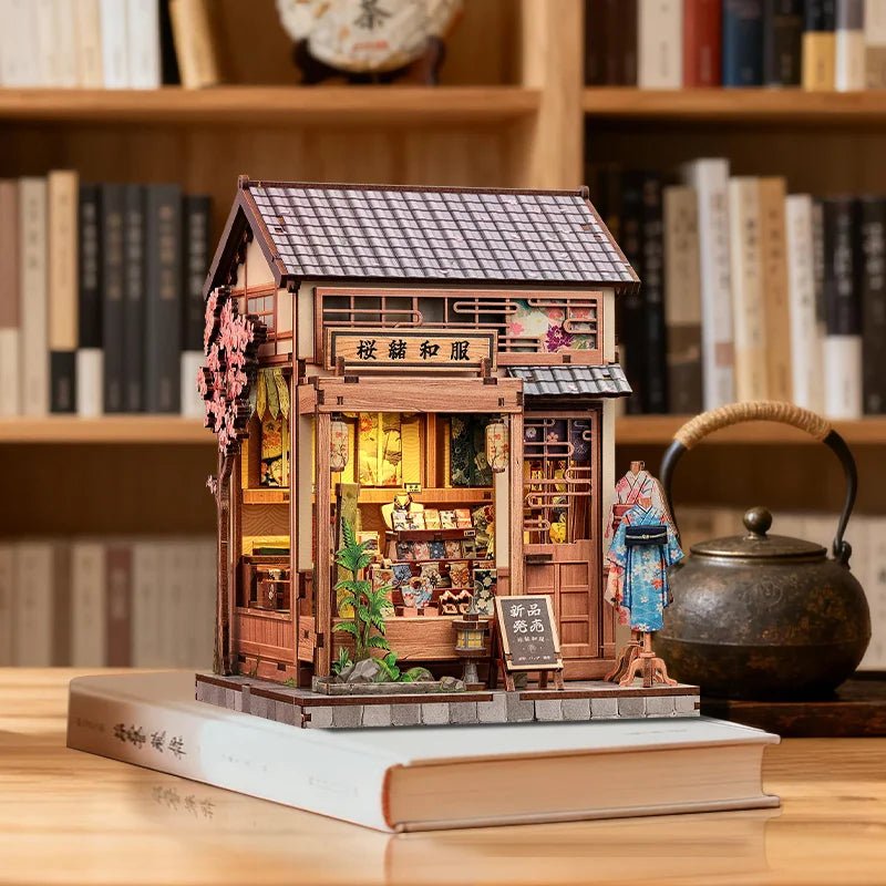 Maison miniature en bois pour bibliothèque - Le Grimoire Ancien