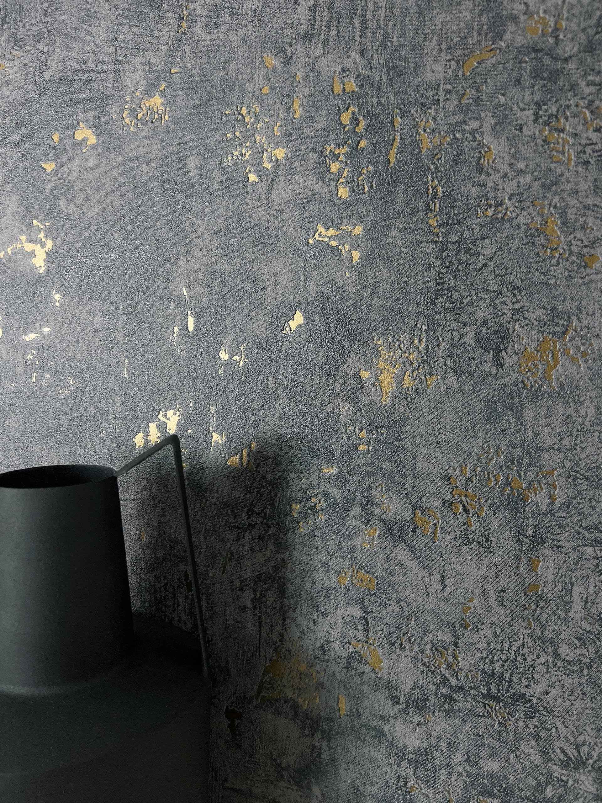 Papier peint intissé effet béton métallique | Newroom Kehda gris, beige & anthracite - © 2026 Le Grimoire Ancien