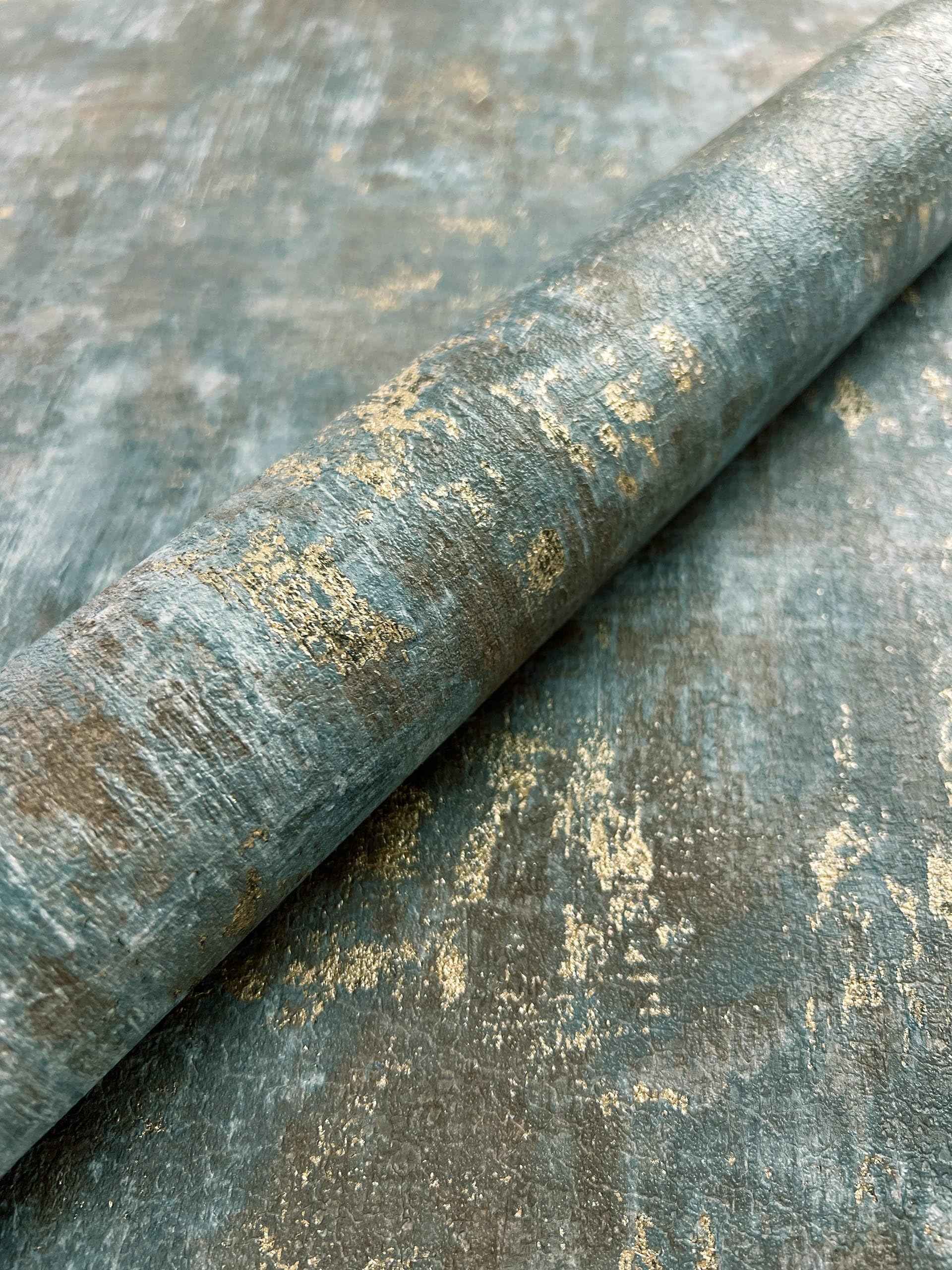 Papier peint intissé effet enduit béton métallique | Newroom Tyana — Noir, Bleu, Gris & Beige - © 2026 Le Grimoire Ancien