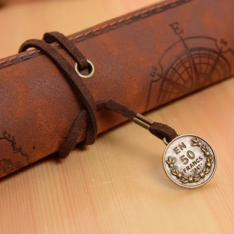 Trousse façon cuir - forme originale - Le Grimoire Ancien